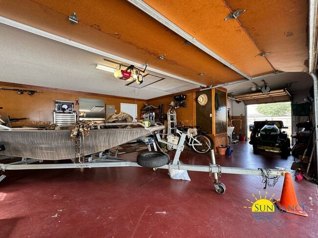 Building Photo - Custom home at the end of a large cul-de-sac in South Crestview!