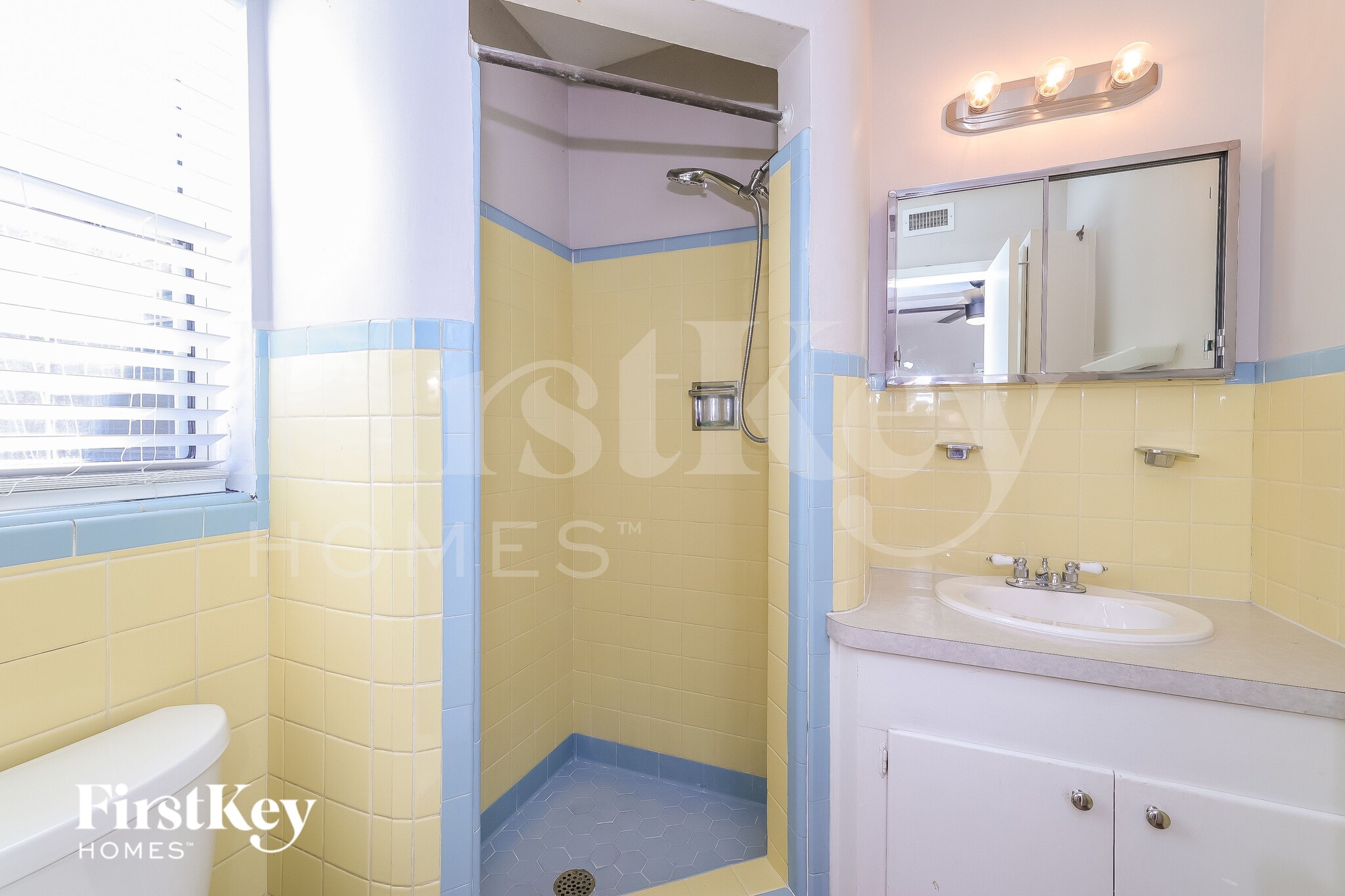 Building Photo - 1501 Berwyn Rd