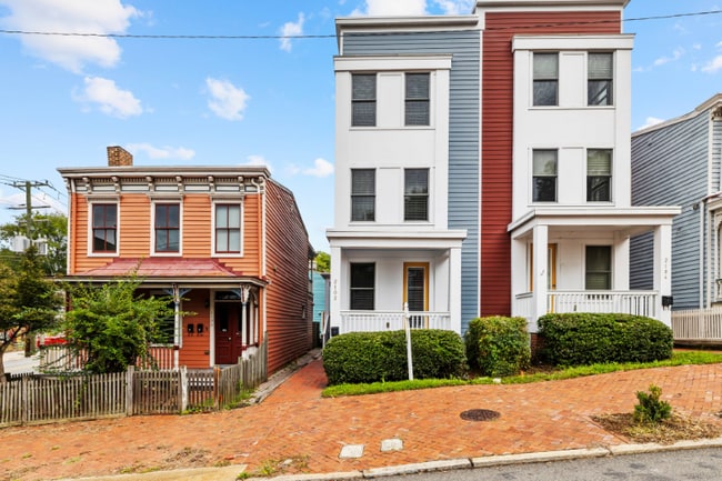 Building Photo - 2102 E Broad St