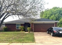 Building Photo - 2700 Amberton Pl