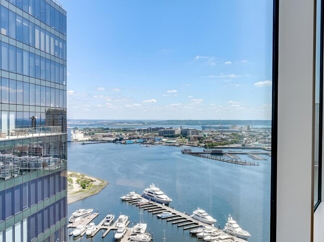 Building Photo - 300 International Drive