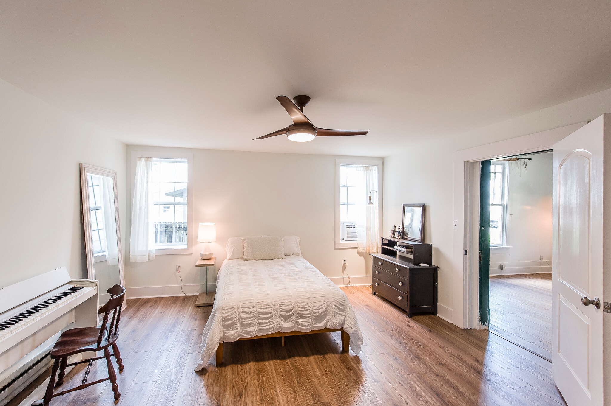 Master Bedroom - 208 22nd St