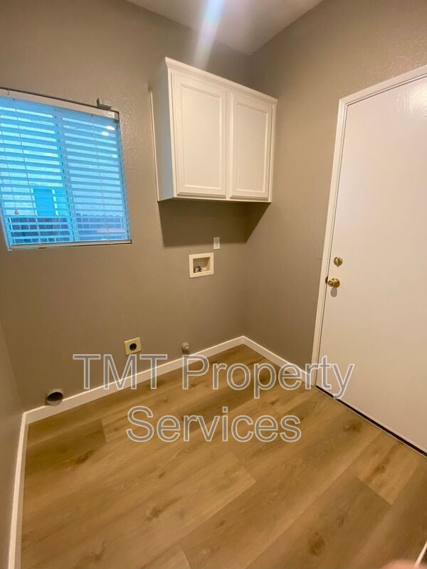 Building Photo - 8966 Forked Creek Way