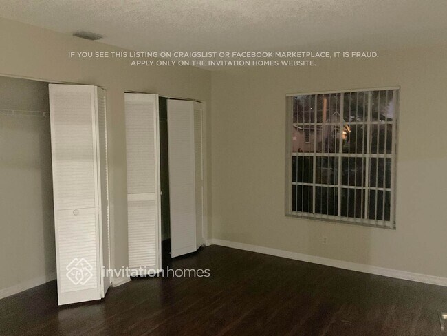 Building Photo - 510 NW 197th Ave