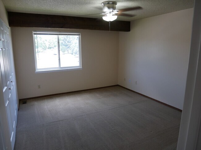 Building Photo - 7612 Clover Hill Dr