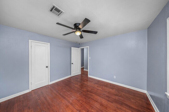 Building Photo - 1416 NW 23rd St