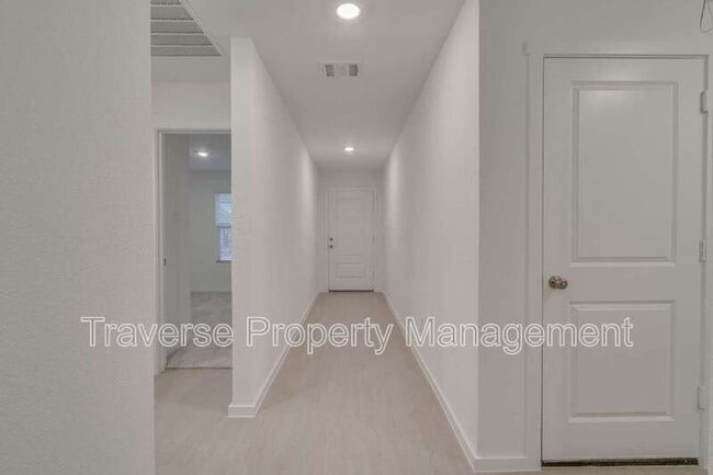 Building Photo - 2700 Wispy Crk Dr