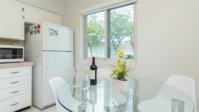 Building Photo - 1461 NW 10th St