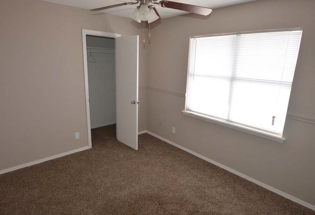 Interior Photo - Studio Apartments