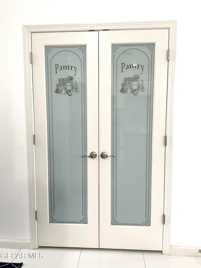 Building Photo - 8919 Eclipse St