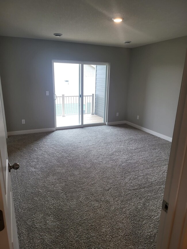 Building Photo - 17042 Dysart Pl