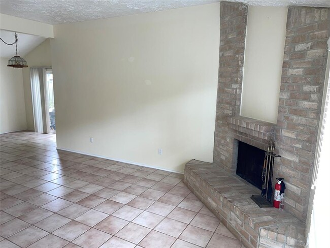Building Photo - 11822 Westwold Dr