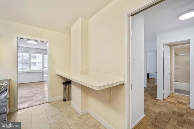 Building Photo - 4515 Willard Ave