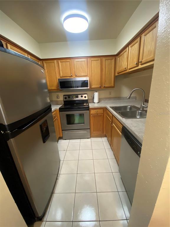 Building Photo - 5166 Sunridge Palms Dr