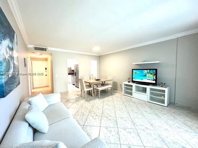 Building Photo - 3505 S Ocean Dr