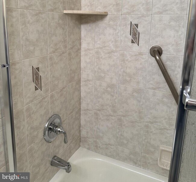 Building Photo - 2832 Carter Rd