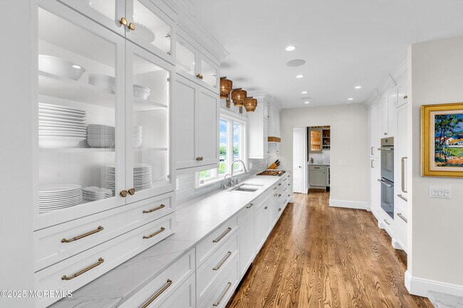 Building Photo - 1612 Ocean Ave N