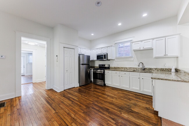 Building Photo - 613 McGruder St NE