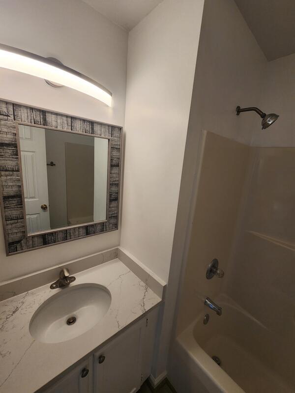 Building Photo - 125 Horse Run Dr