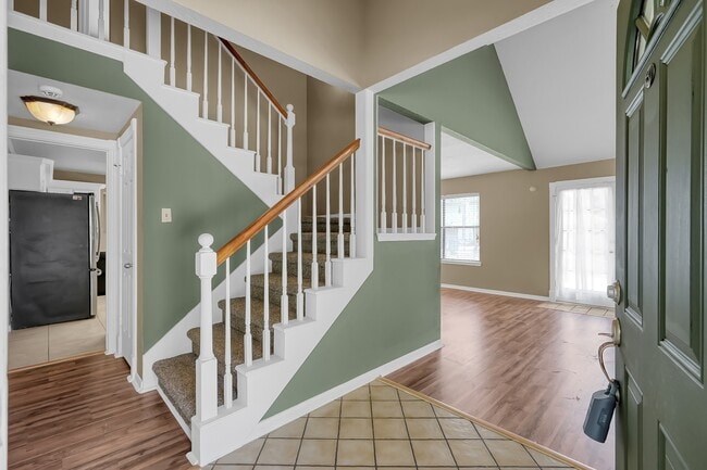 Building Photo - 3519 El James Dr