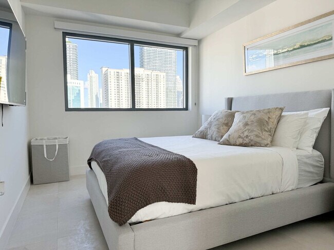 Building Photo - 239 SW 9th St