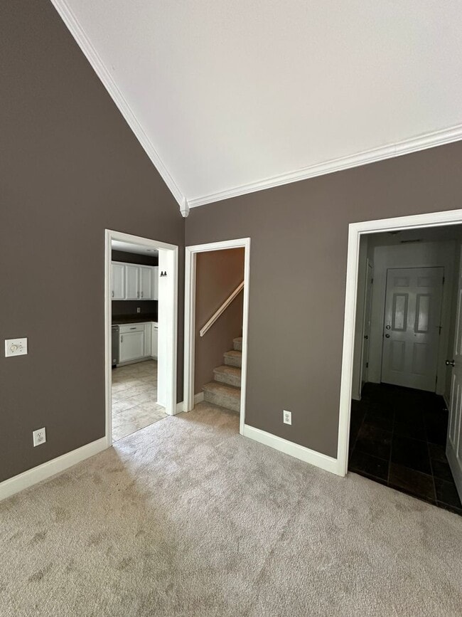 Building Photo - Move-In ready 3-bedroom 2-bathroom house on the Eastside