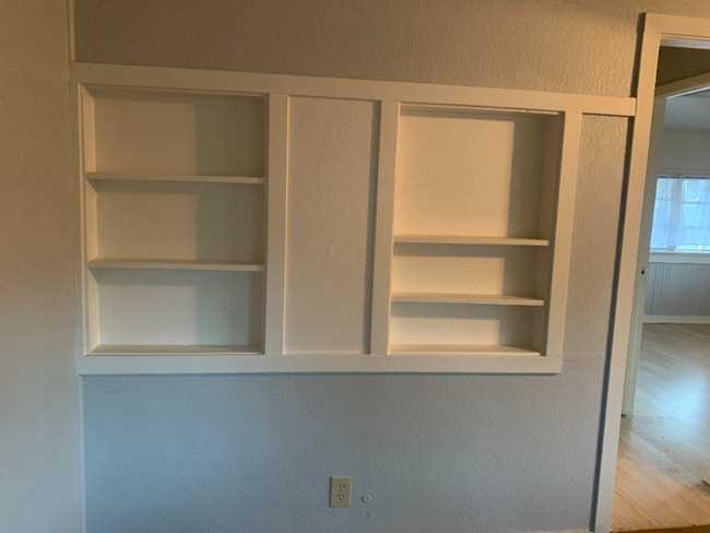 Building Photo - 1129 Magnolia Ave