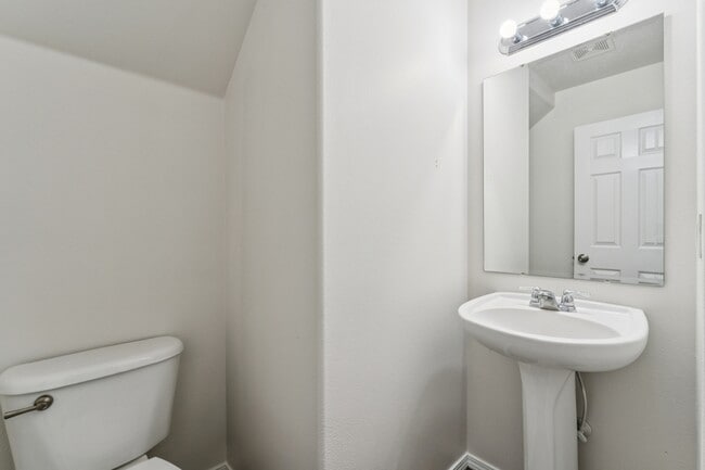 Building Photo - 123 Chapparosa Ct E