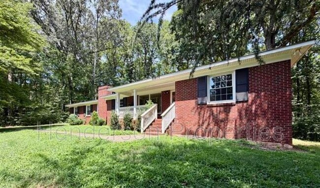 Building Photo - 6801 Woodland Cres