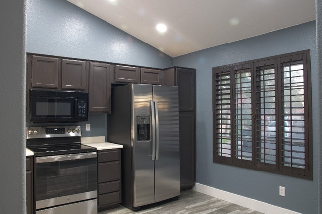 Building Photo - 3940 E Orchid Ln