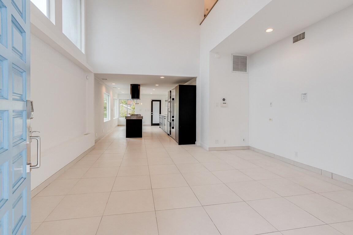 Building Photo - 11354 Sunshine Ter