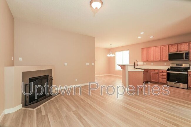 Building Photo - 16115 SW Blue Goose Ln