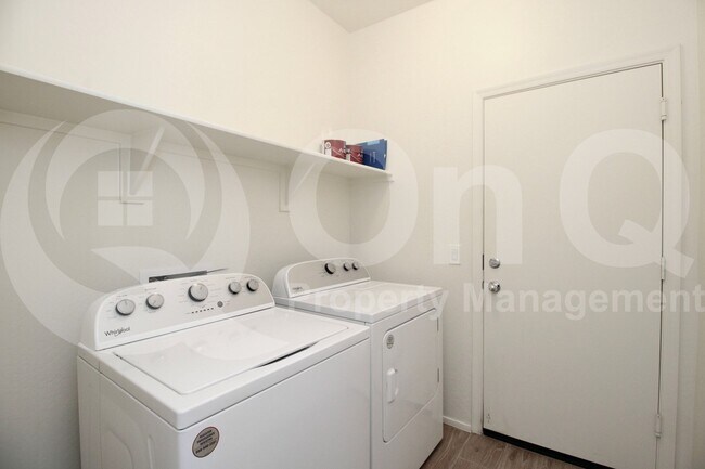 Building Photo - 17864 W Paraiso Dr
