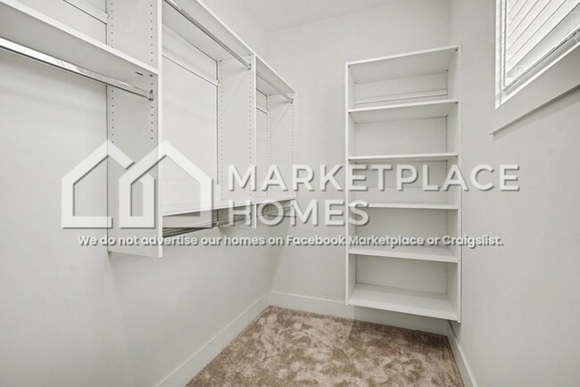 Building Photo - 107 Taverly Dr