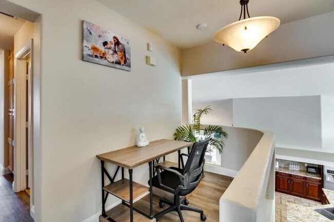 Building Photo - 2697 Pala Dura Dr