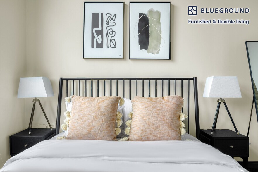 Building Photo - 625 H St NE