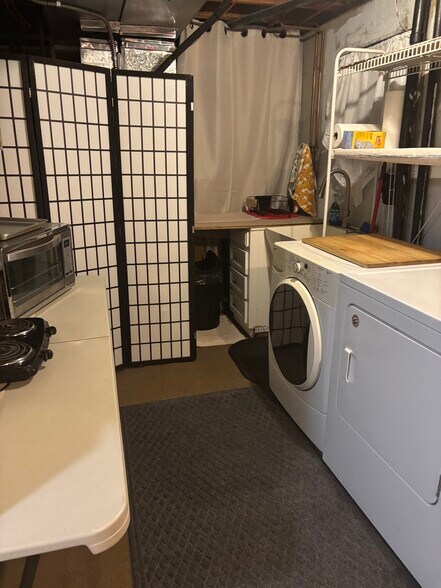 Washer dryer - 3740 E 99th Way