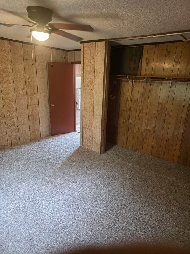 Building Photo - Oak Ridge Apartment