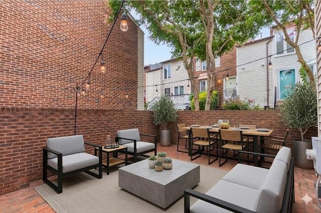 Building Photo - 935 S Taylor St