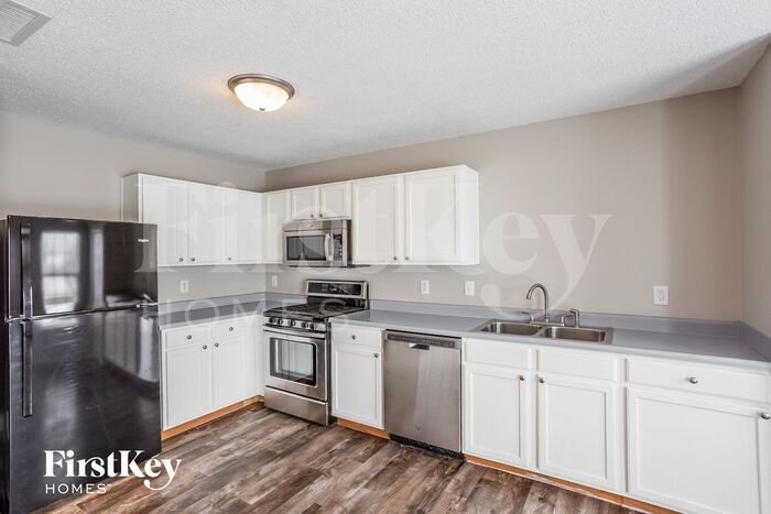 Building Photo - 14735 Fawn Hollow Ln