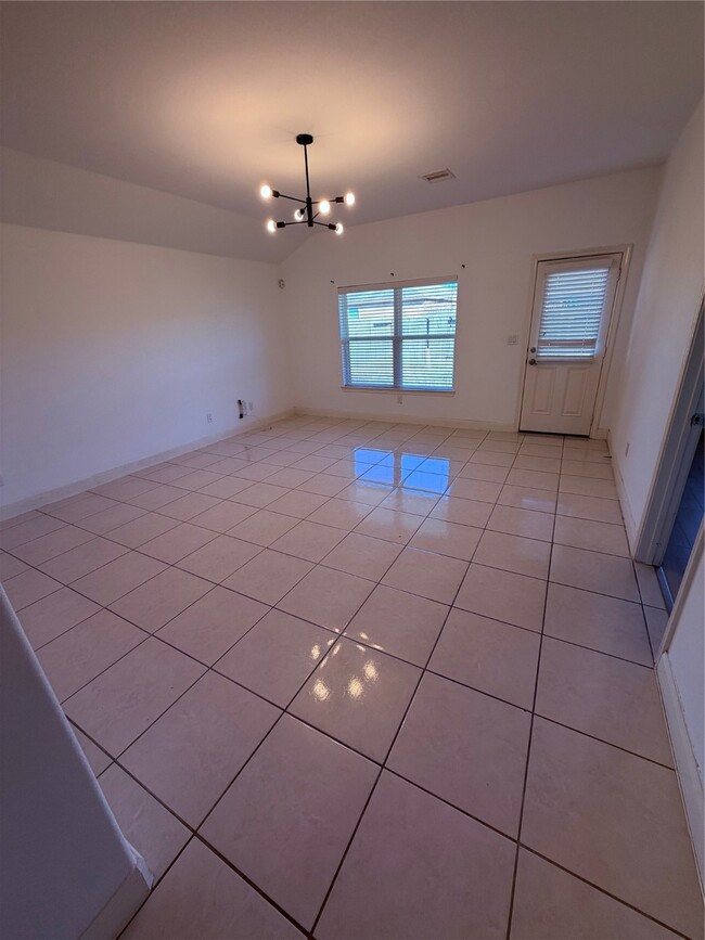 Building Photo - 4915 Manor Stone Ln