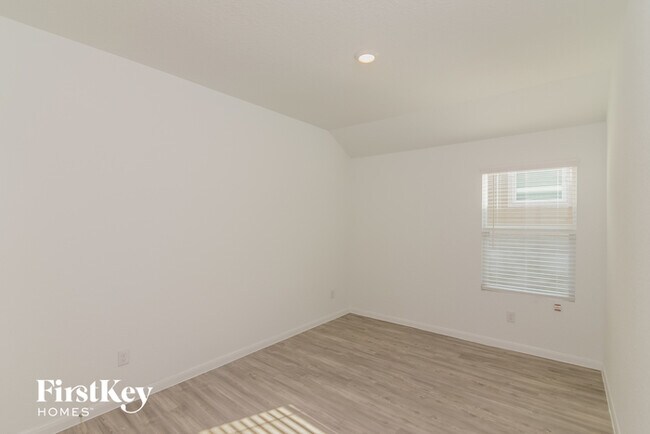 Building Photo - 12923 Thyme Wy