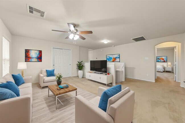 Building Photo - 15010 Calico Heights Ln