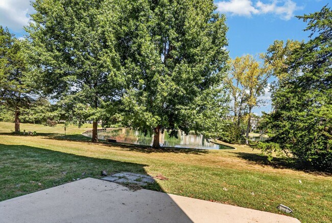 Building Photo - 15914 W 91st Terrace