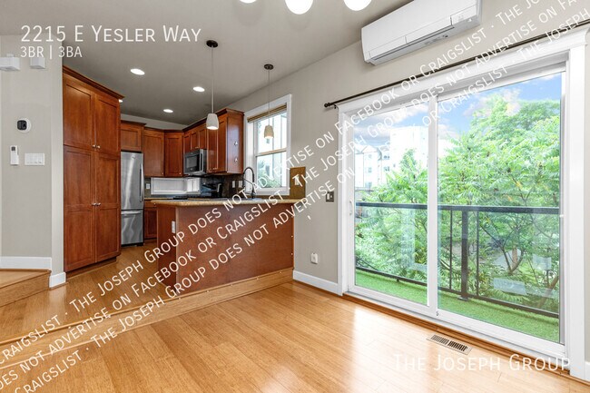 Building Photo - 2215 E Yesler Wy