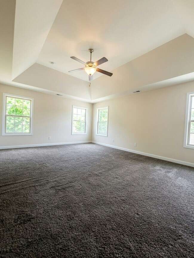 Building Photo - 7055 Jamestown Dr