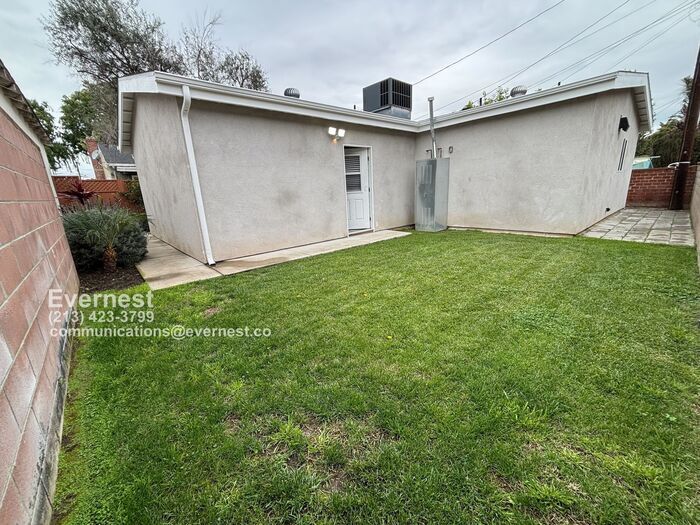 Building Photo - 3456 Redondo Blvd