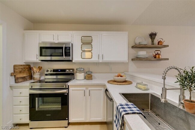 Building Photo - 1800 S Edmond St