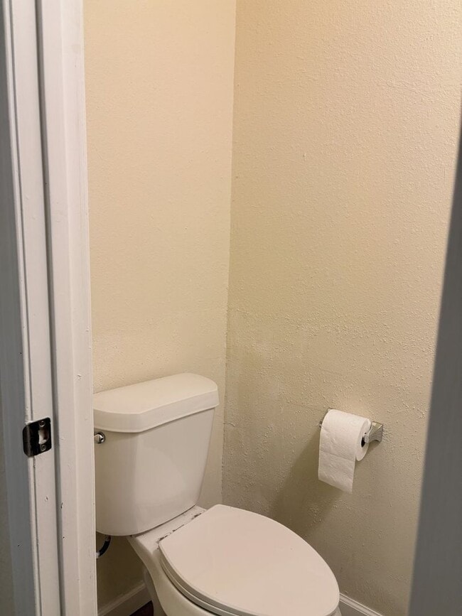 Building Photo - Newly remodeled four bedroom home in Noble