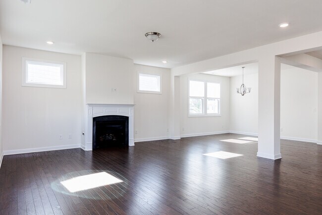 Building Photo - 1435 Tinos Overlook Way